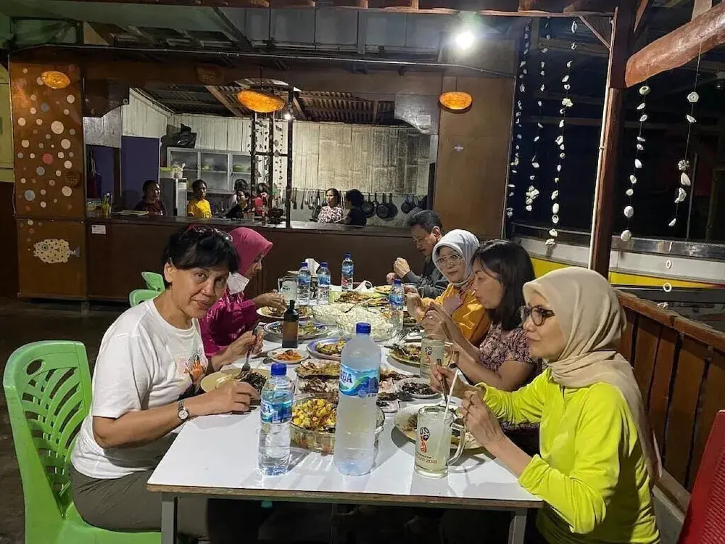 Del Mar Home Stay and Cafe