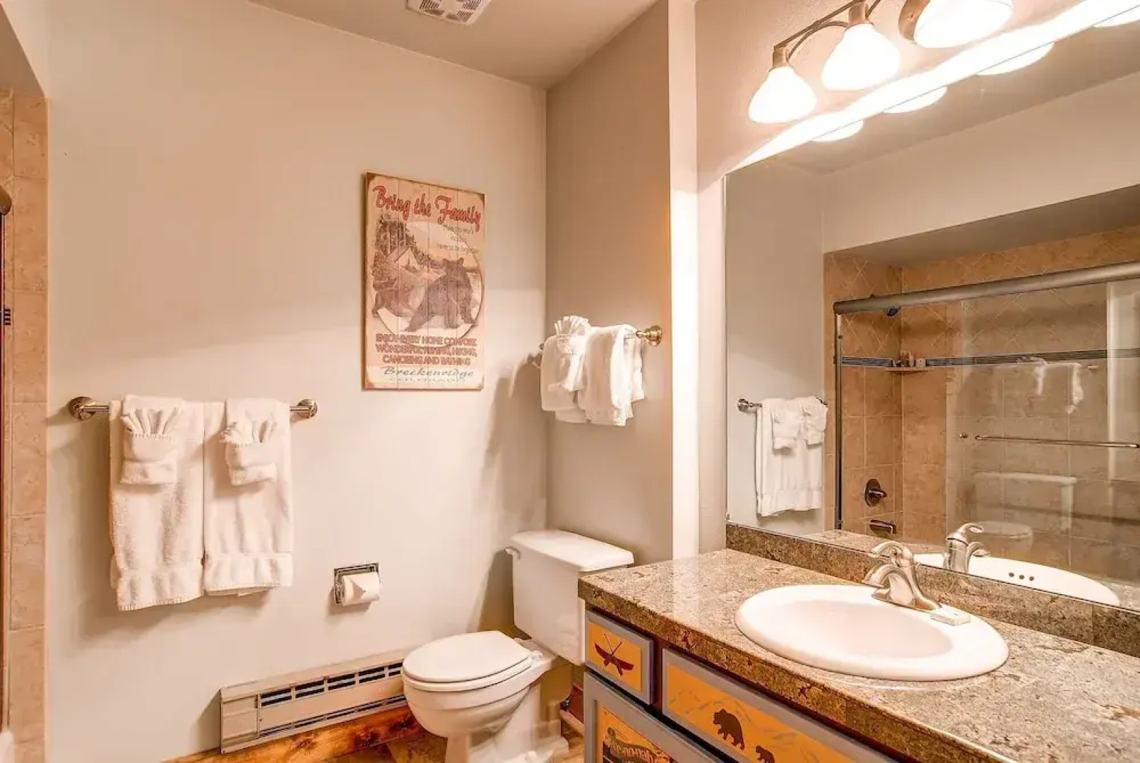 Ski Hill 32 2 Bedroom 1 Loft Condo by RedAwning