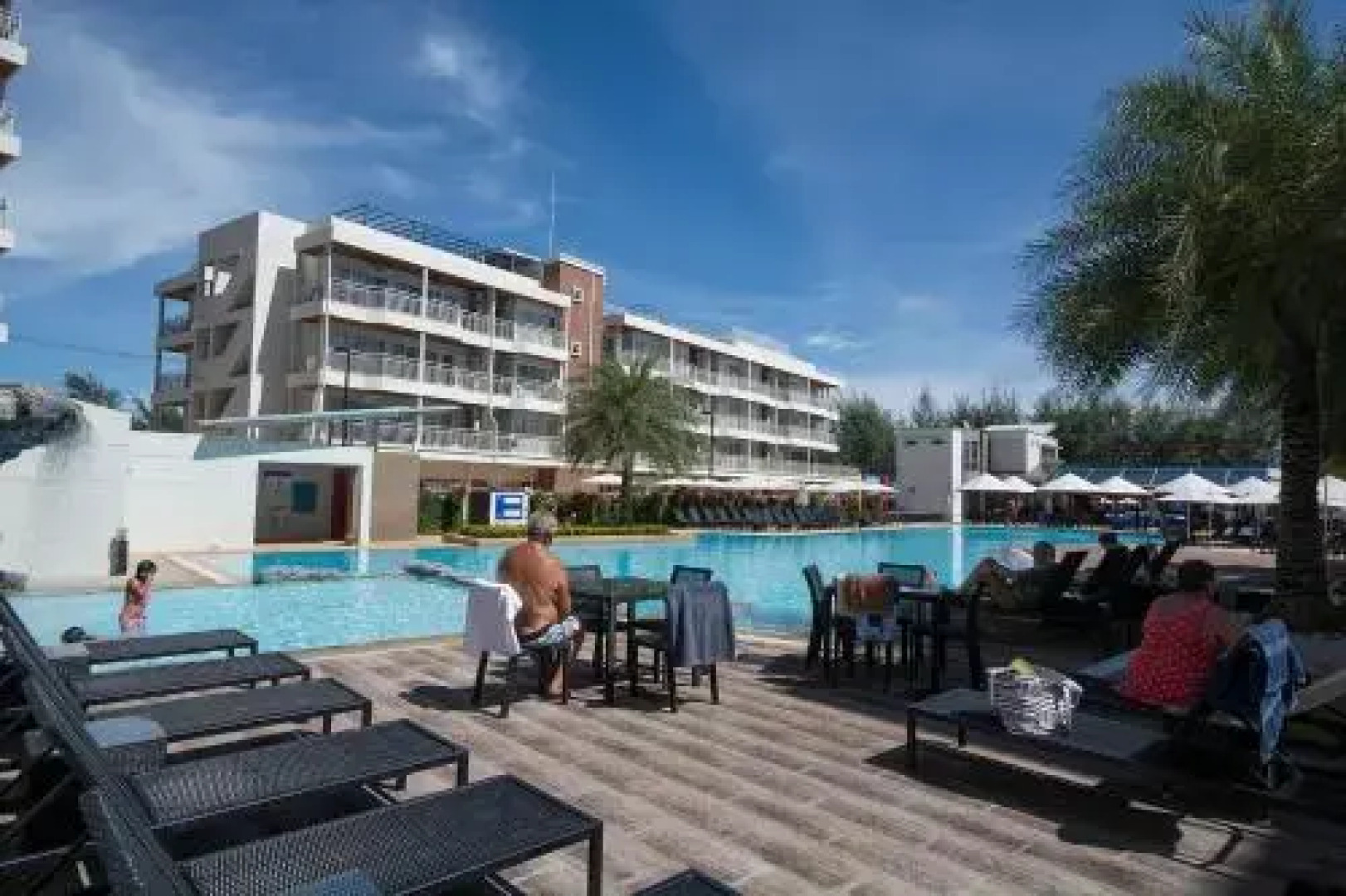 Grand Blue Condo 602 By Malai