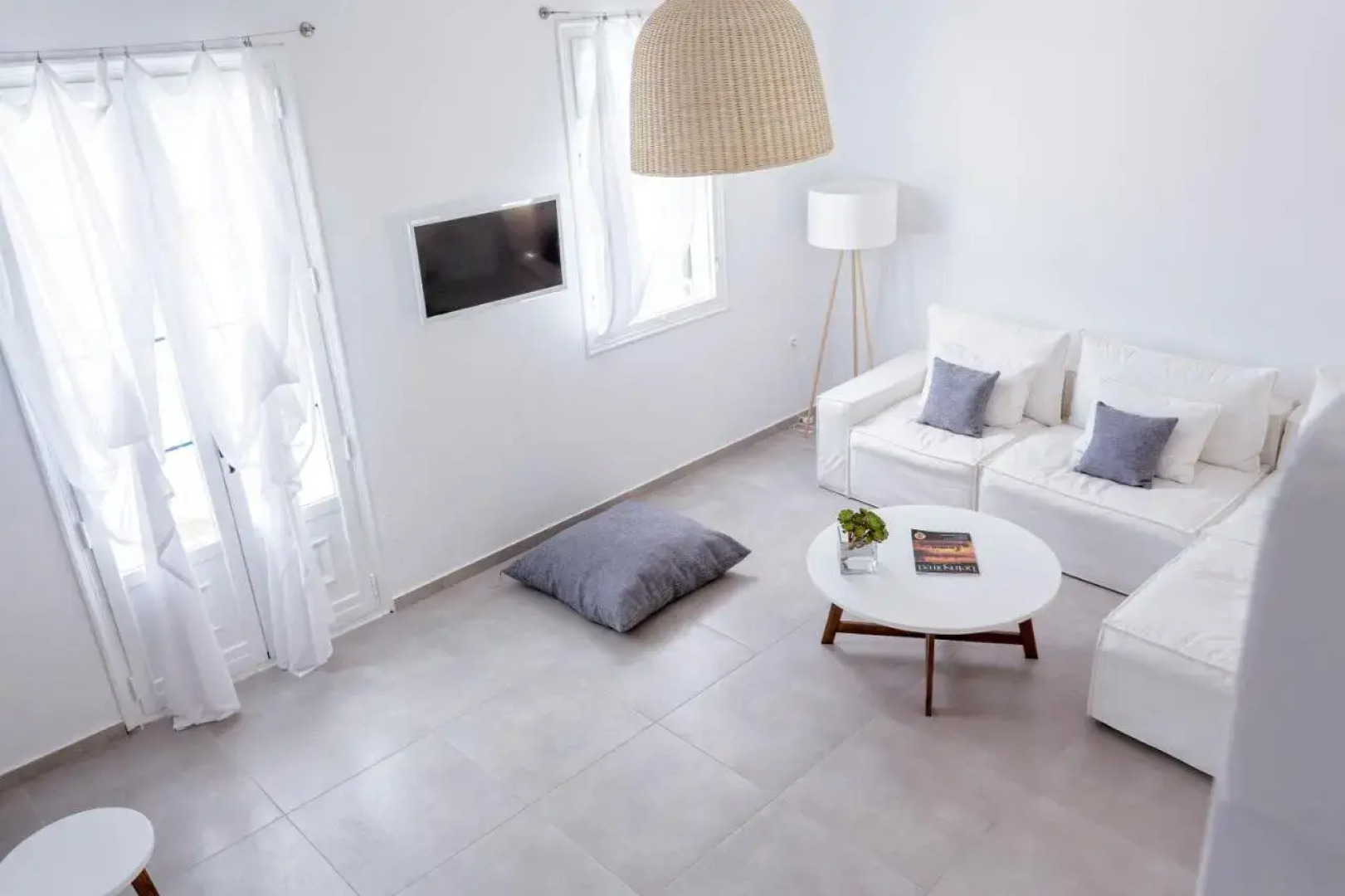 Pietra e Mare - Mykonos Moments