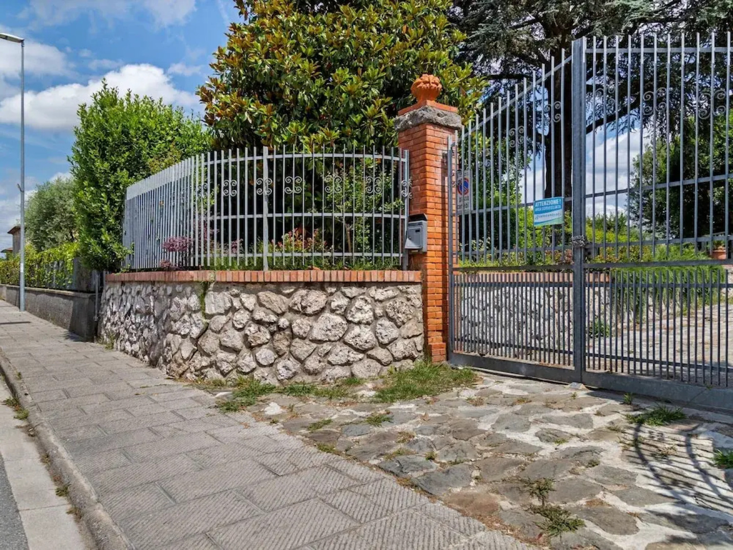 Appealing Villa in Castelfranco di Sotto with Private Pool