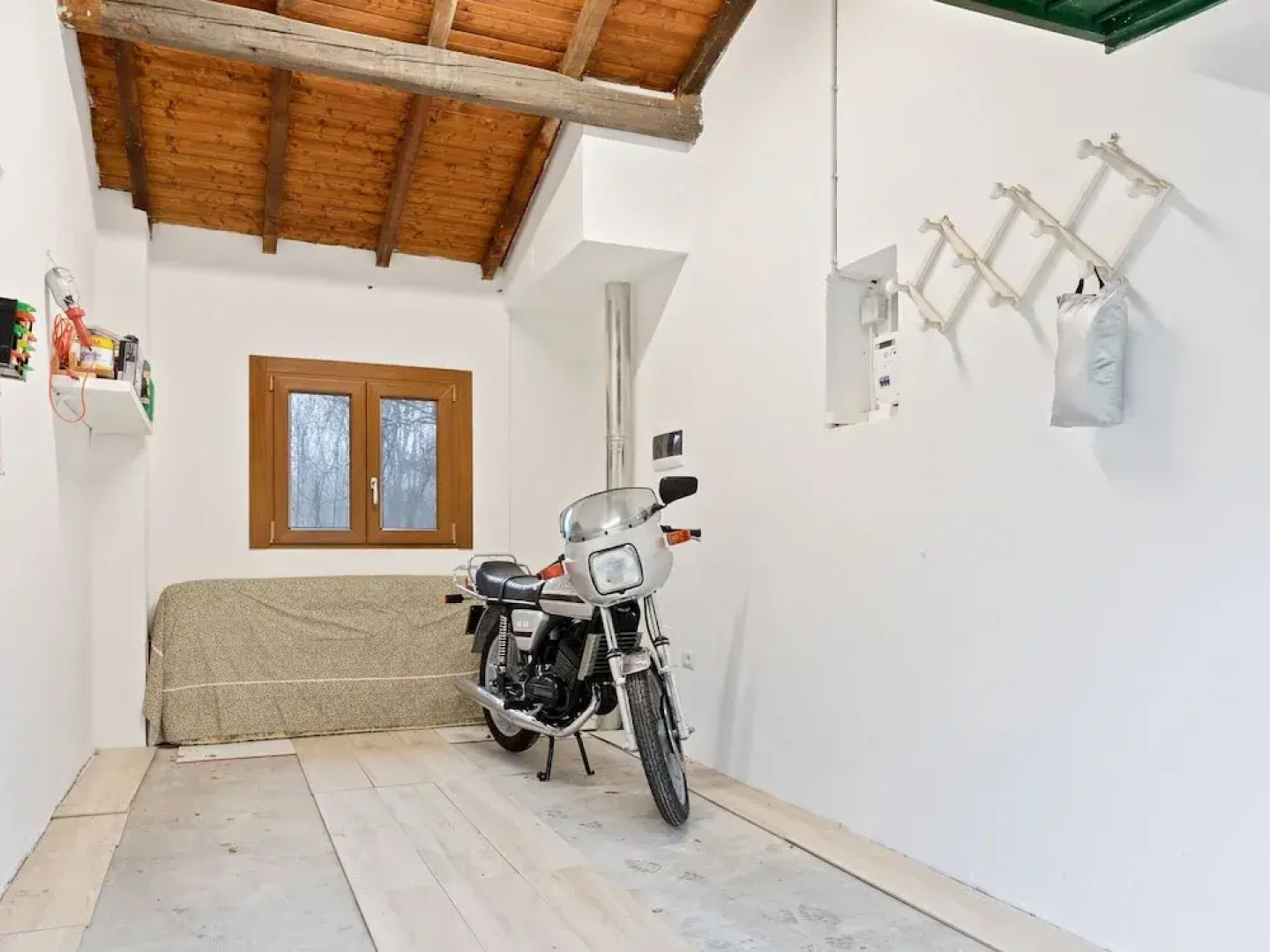 Quaint Chalet in Mondonico With Garden