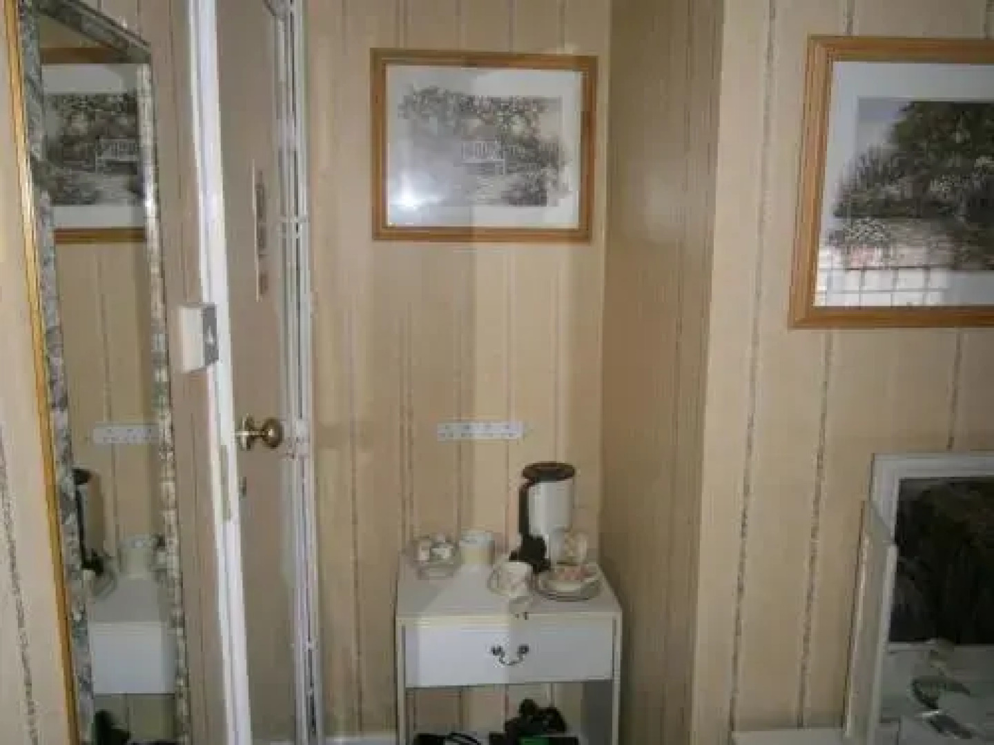 Guesthouse The Royale Hotel