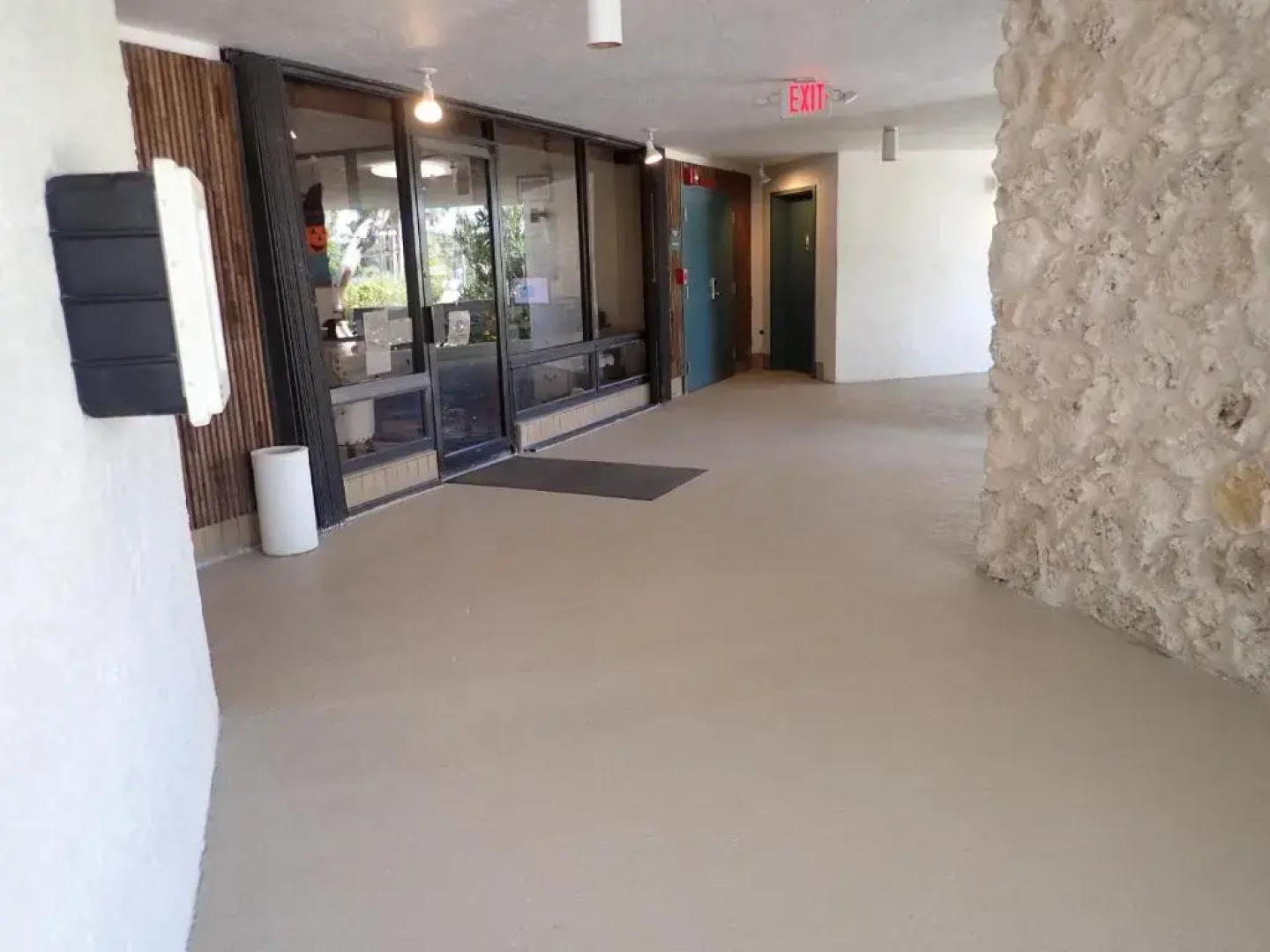 Caloosa Cove Resort & Marina