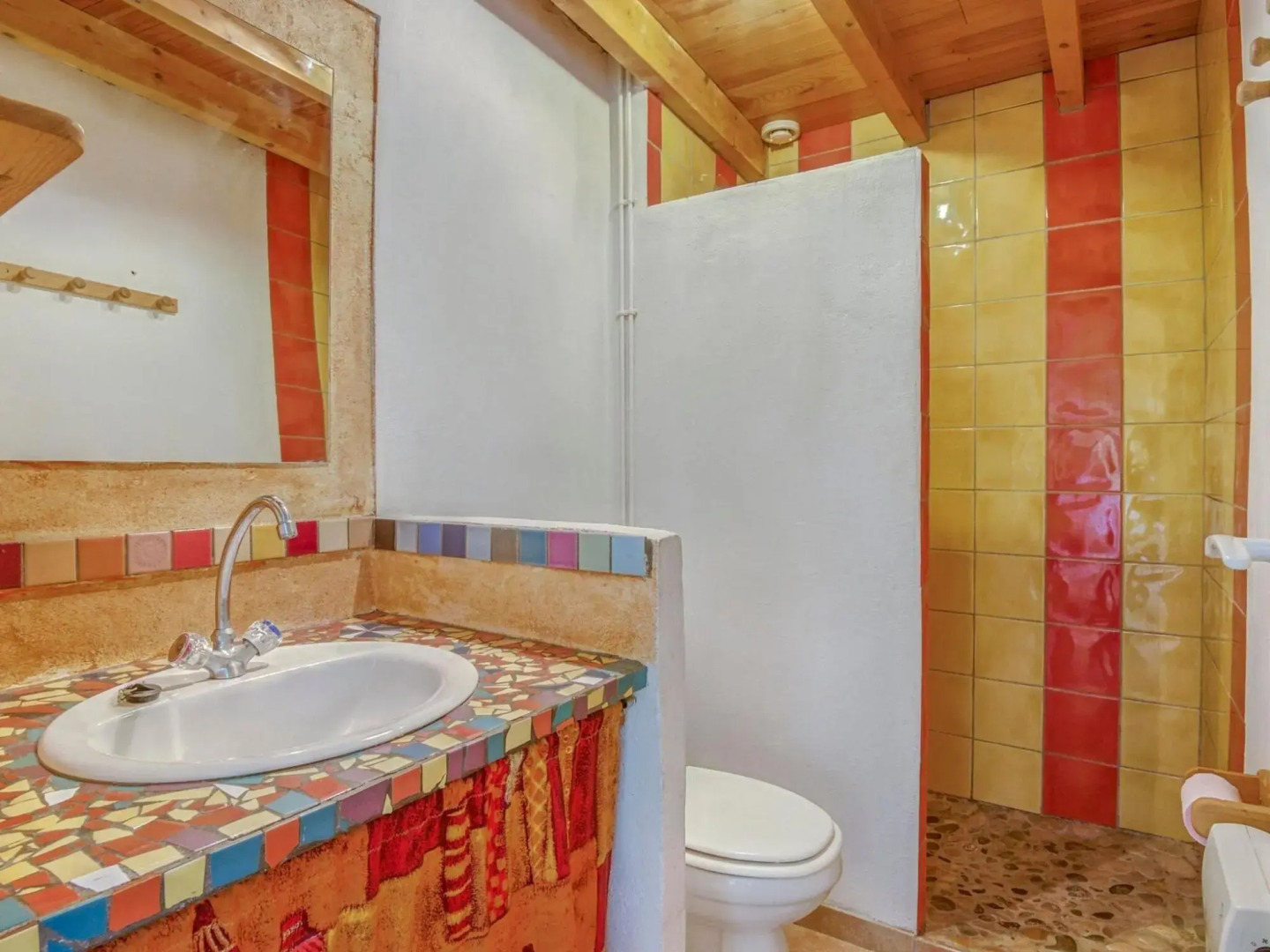 Cozy Holiday Home in Marignac-en-Diois with Garden