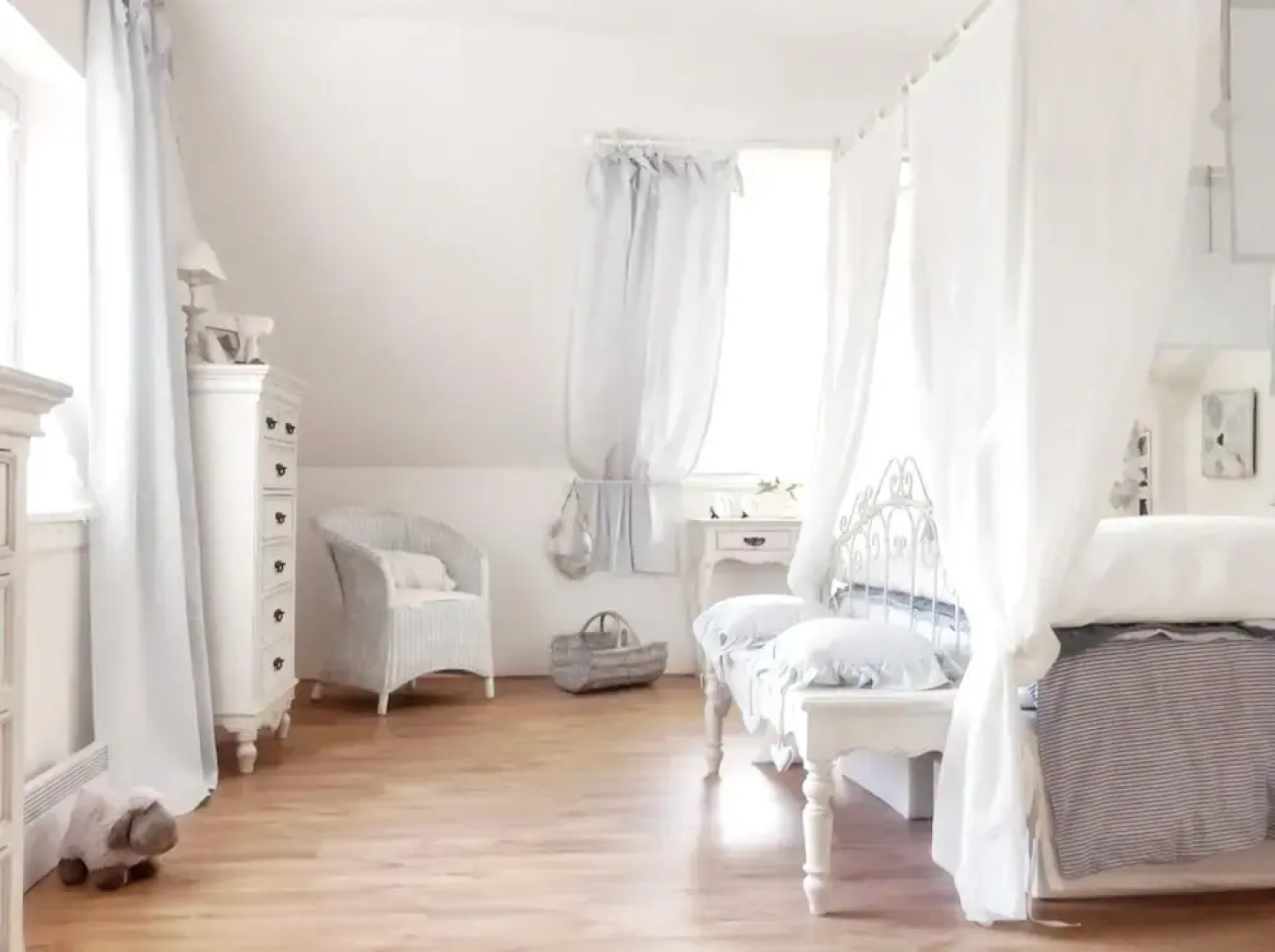 House With 4 Bedrooms in Guipry, With Indoor Pool, Enclosed Garden and