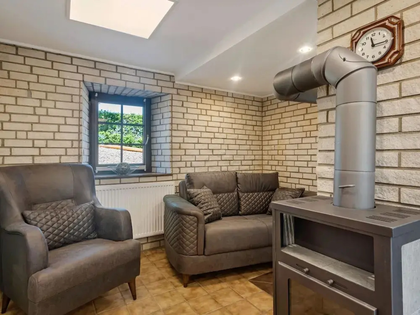 Amazing Holiday Home in Plütscheid with Garden