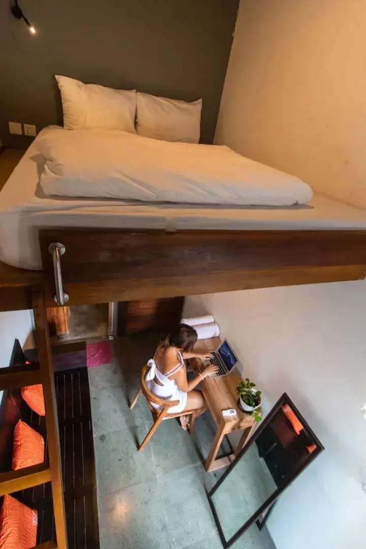 Draper Startup House for Entrepreneurs - Hostel