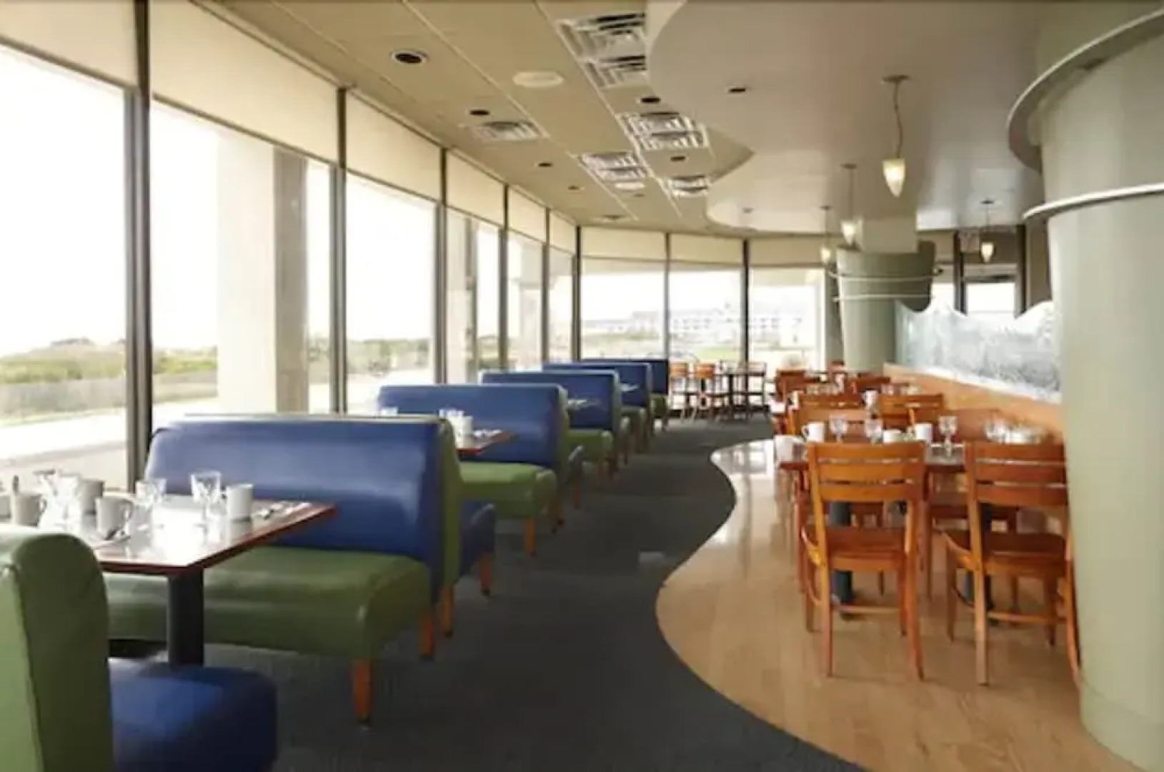 Port Royal Oceanfront Hotel