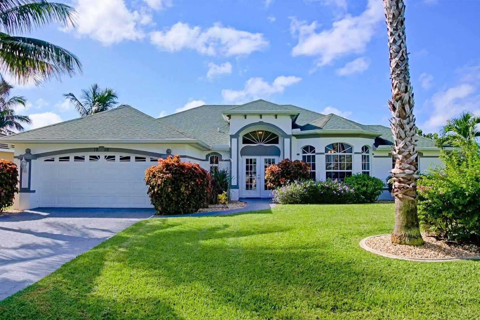 Vacation Homes by Vesteva