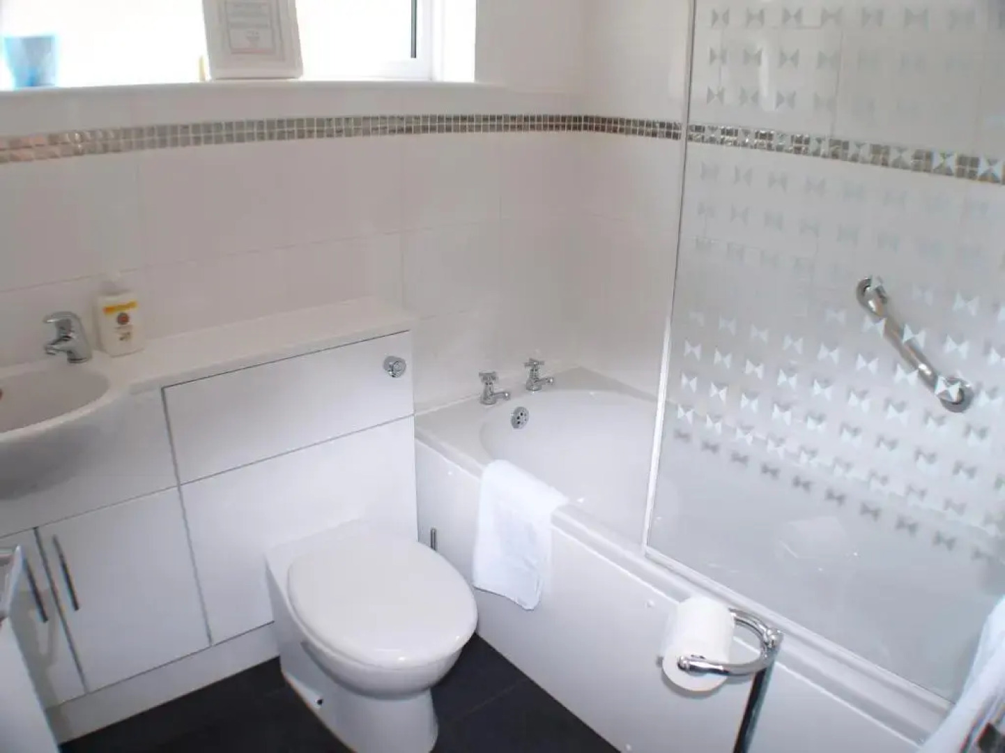 Sunny View, 87 Brambles Chine