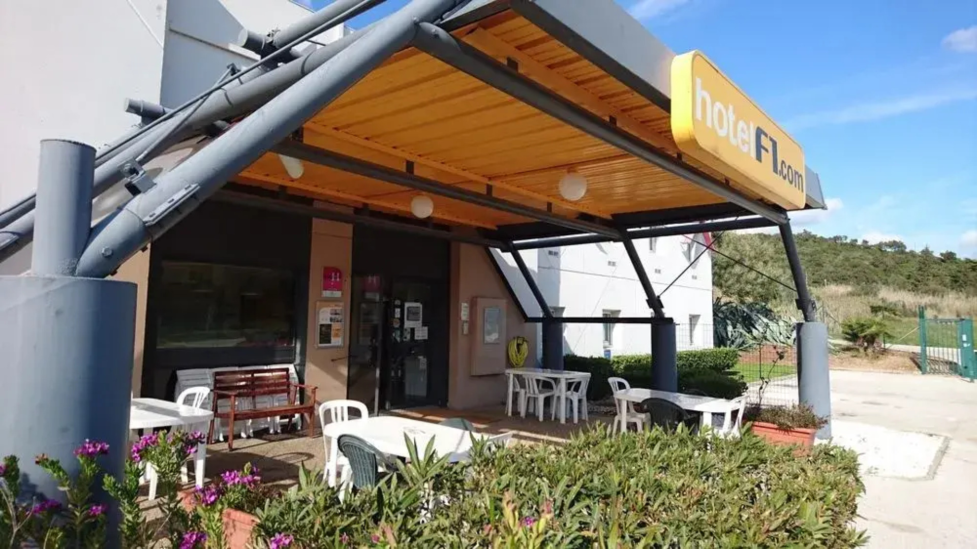 Hotelf1 Hyères le Lavandou