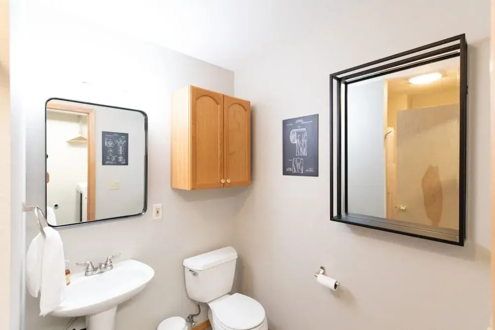 The Oaks Home features Private Disc Golf Course by RedAwning