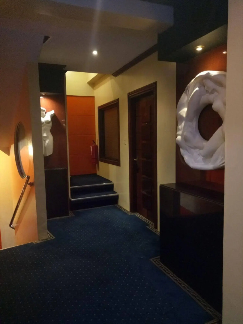 Fields Walking Street Hotel