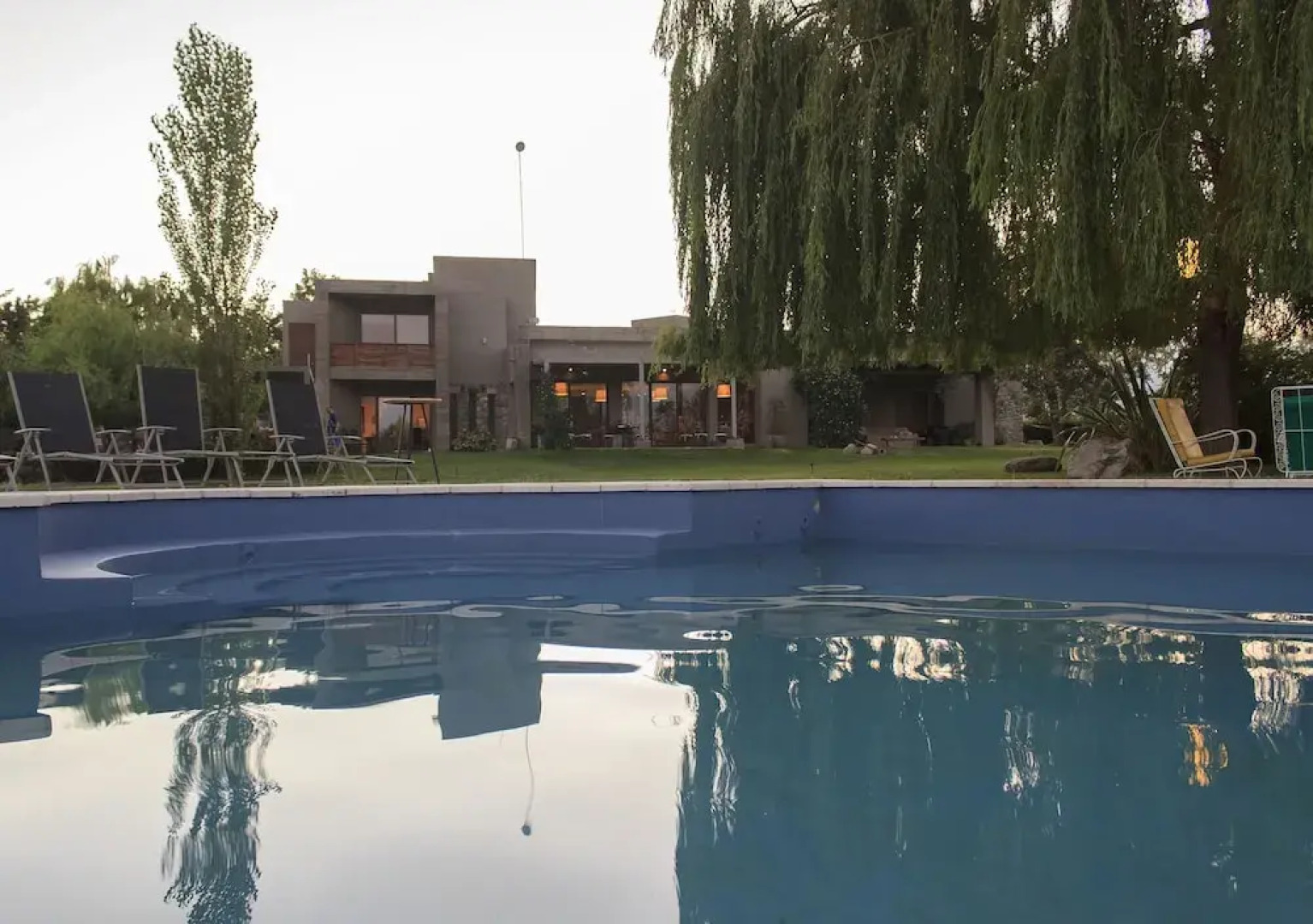 Casa de Huespedes La Azul