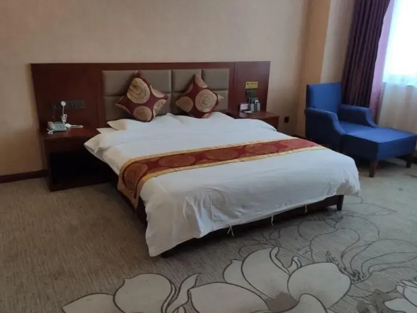 Greentree Alliance Hotel Xinjiang Tacheng Yumin Co