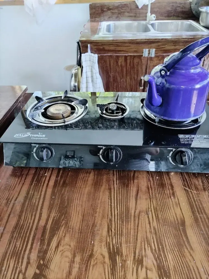 Siquijor Overlooking House 100 Meters Before Cambugahay Falls