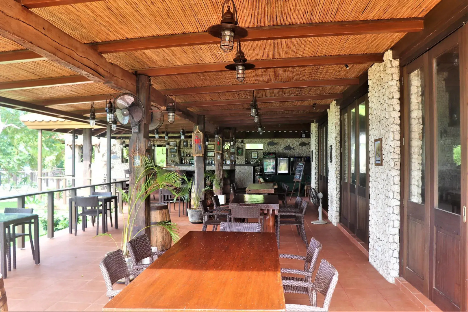 Island View Beachfront Resort