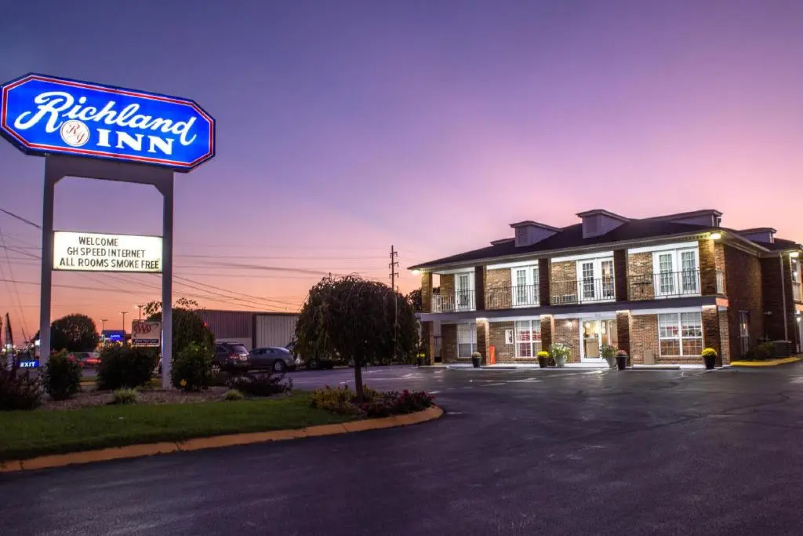 Richland Inn Lawrenceburg