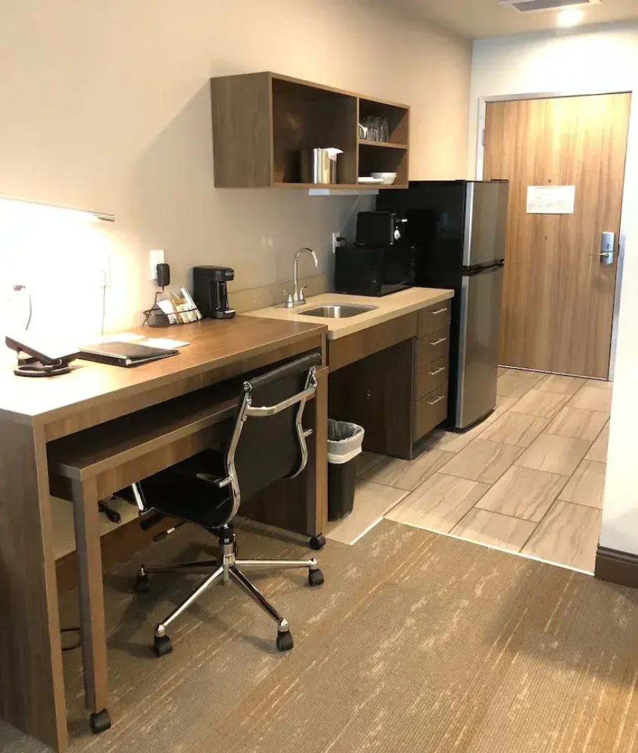 Kodiak Compass Suites