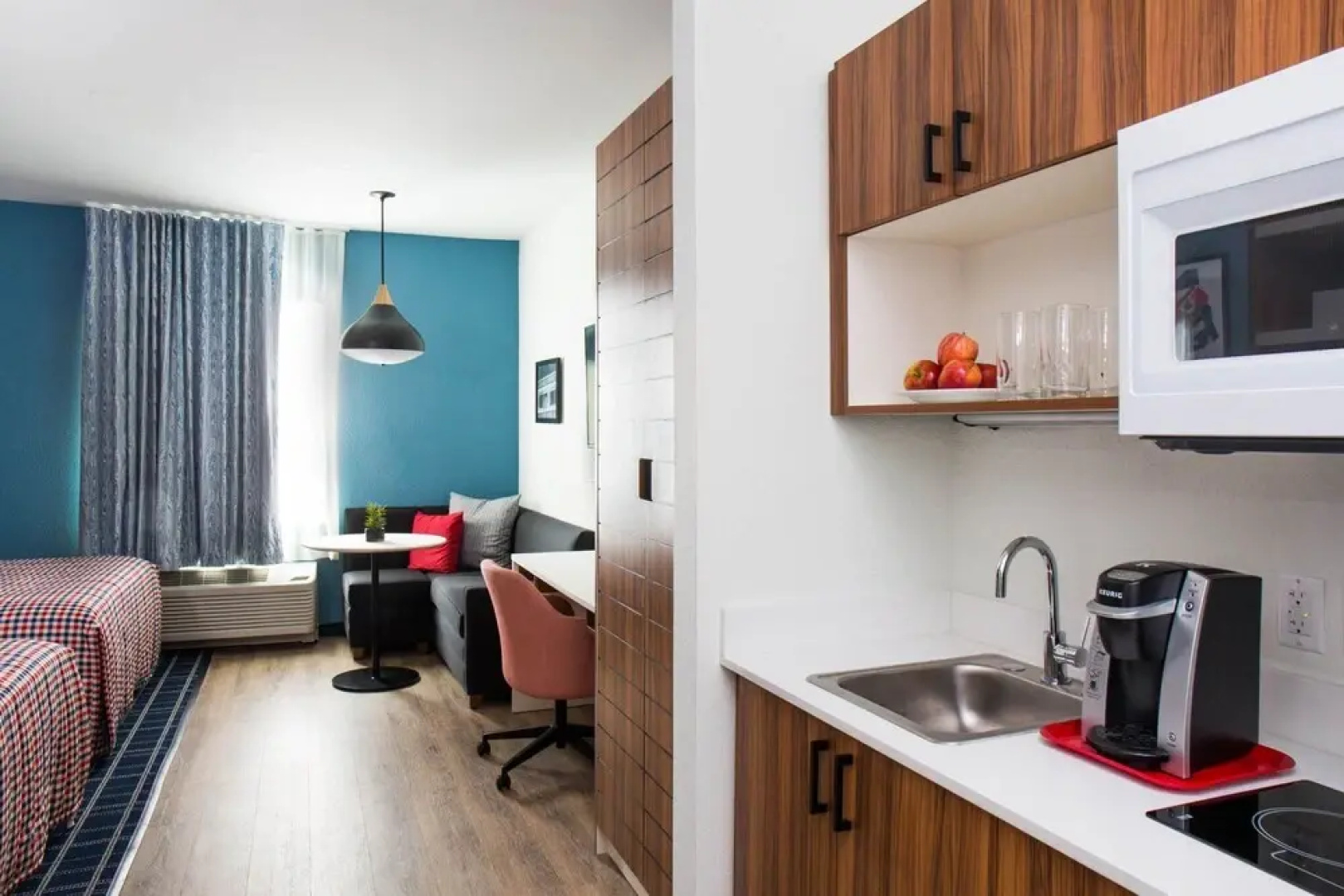 Uptown Suites Extended Stay Denver CO – Westminster