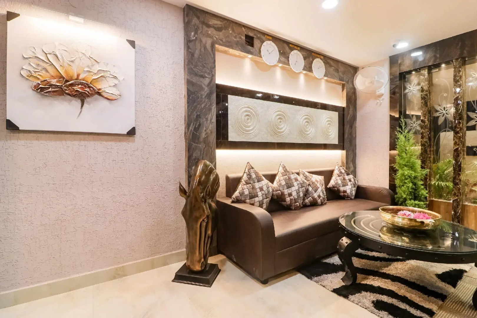 OYO 47057 Padma Manor