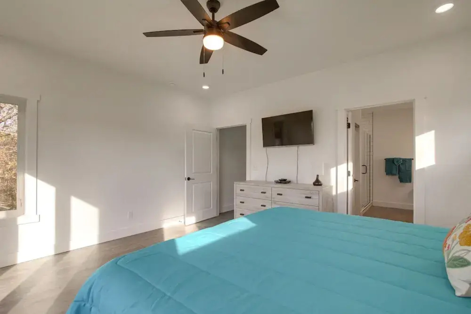 Bright Cotter Vacation Rental w/ White River Views