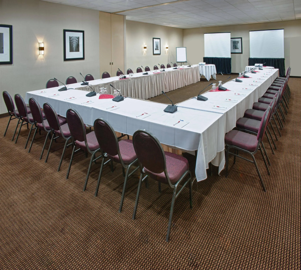 Four Points by Sheraton Toronto Airport