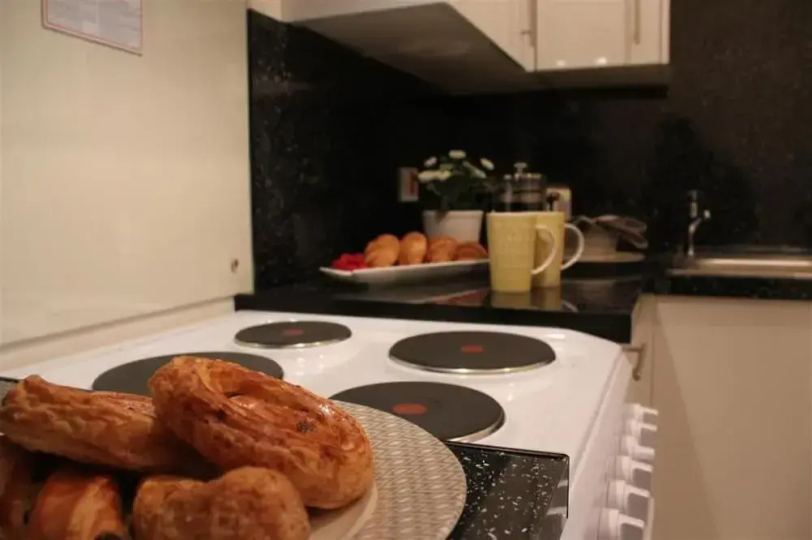 The Eisteddfod - Berwyn House - Central Wrexham - Sleeps Up To 5