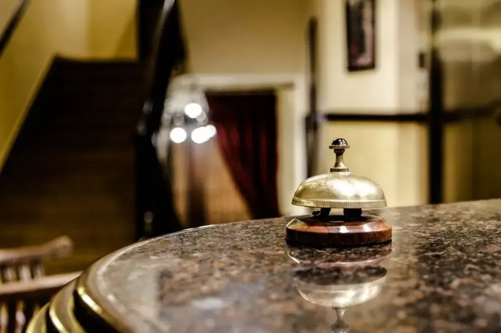 Quartier Suisse Hotel