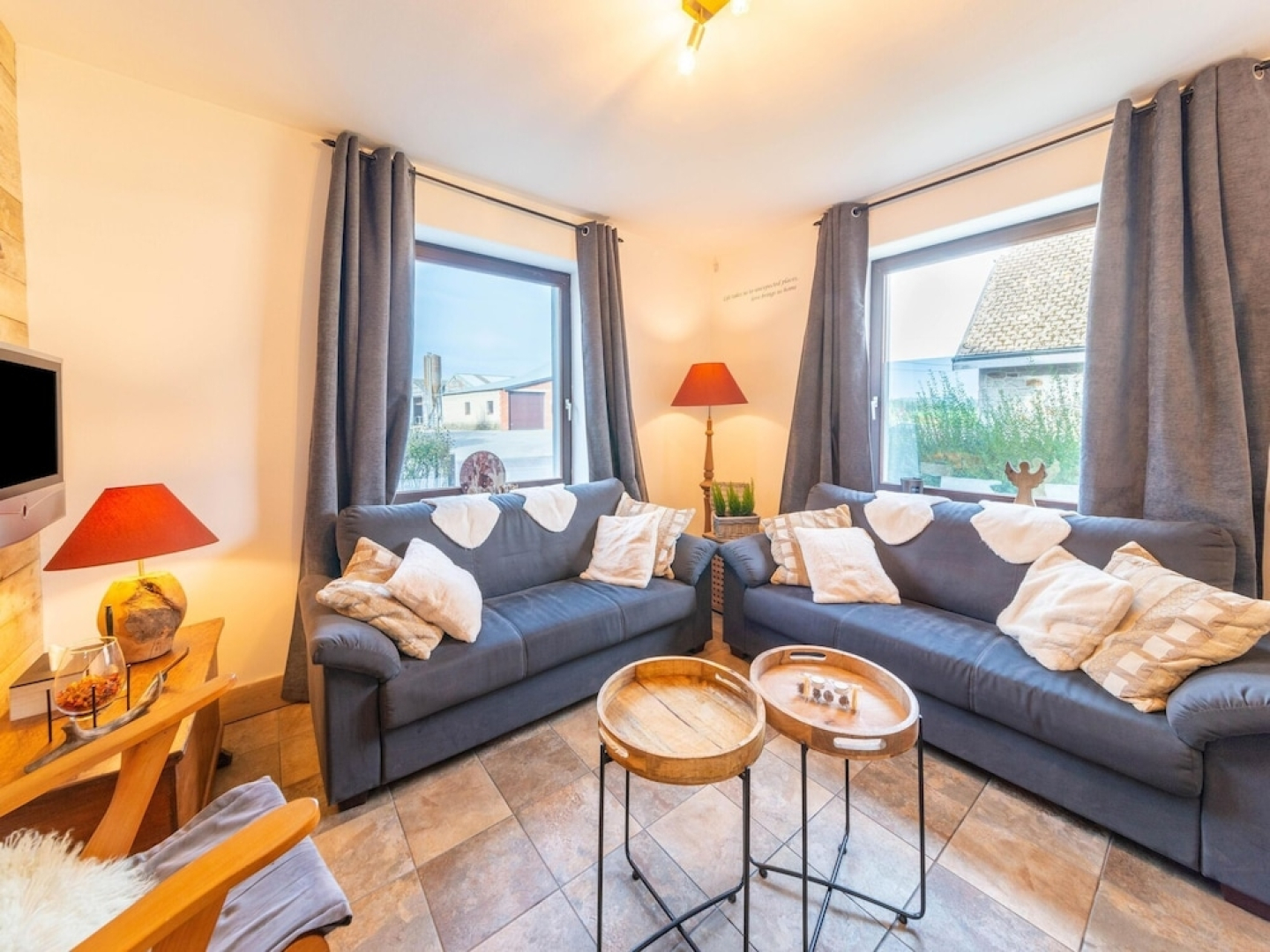 Farmhouse Kalys in Vielsalm With 180° View of the Forest