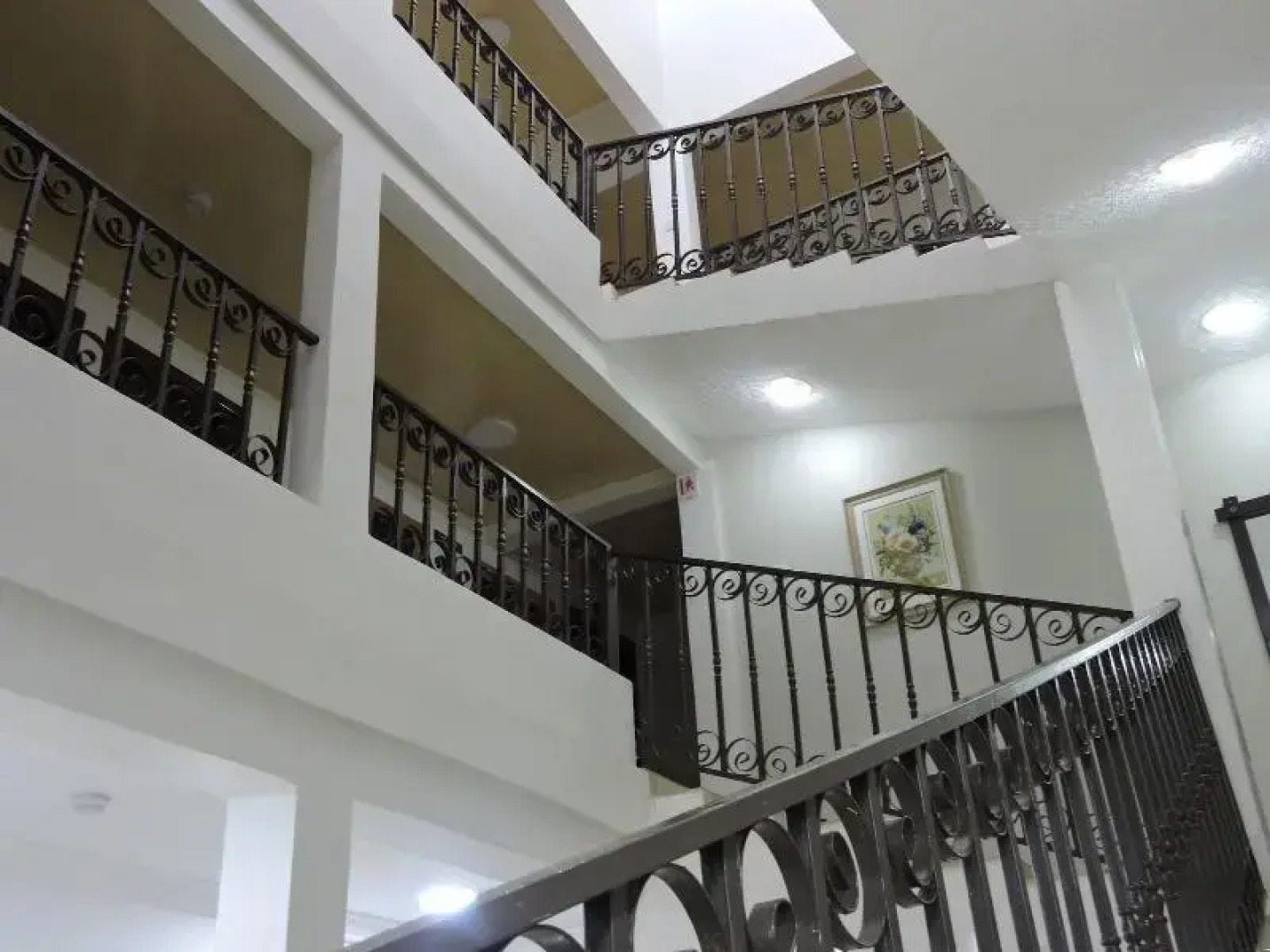 Allseasons Hotel Ltd