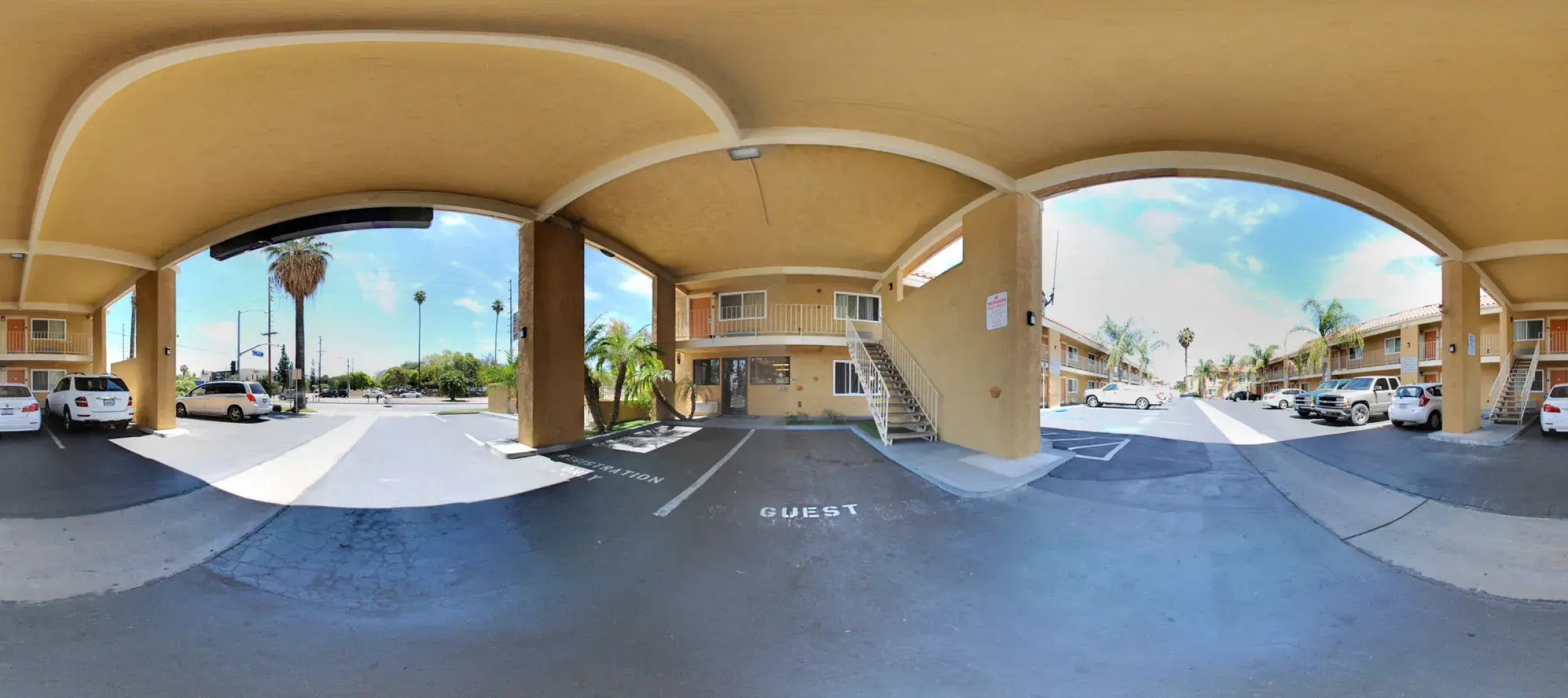 Riverside Inn & Suites