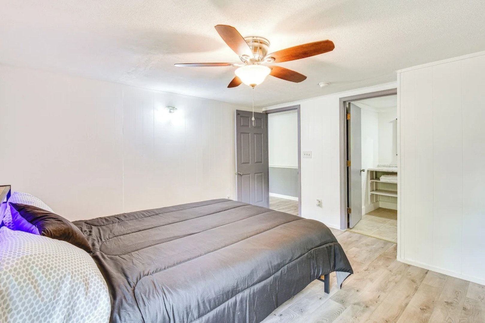 Seneca Vacation Rental w/ Grill Near Lake Hartwell