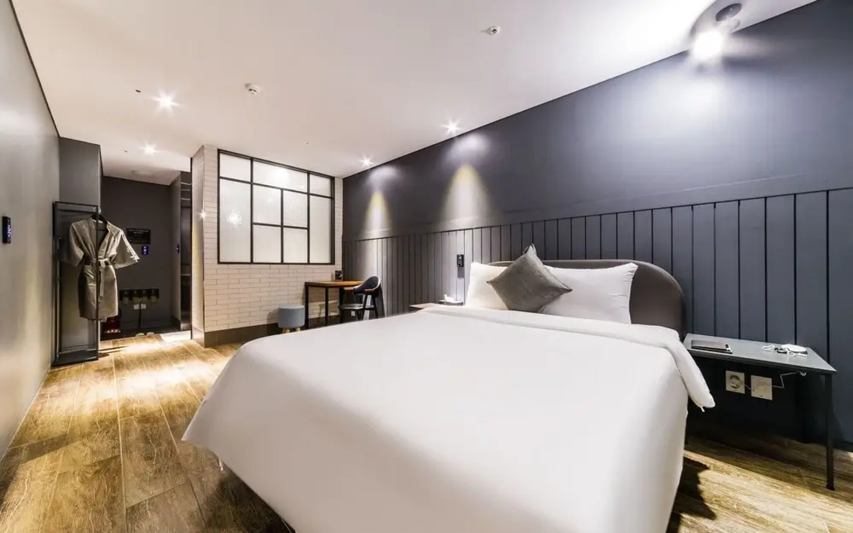 Namyangju Lake Drive-in Motel