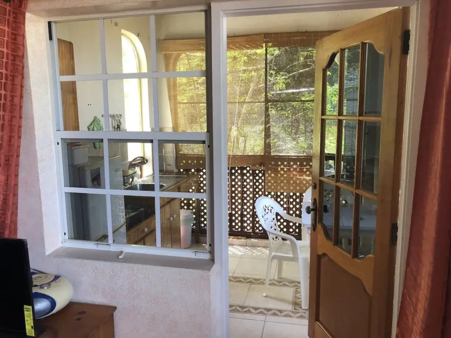 Palm Paradise Guest House and 2 Apartments