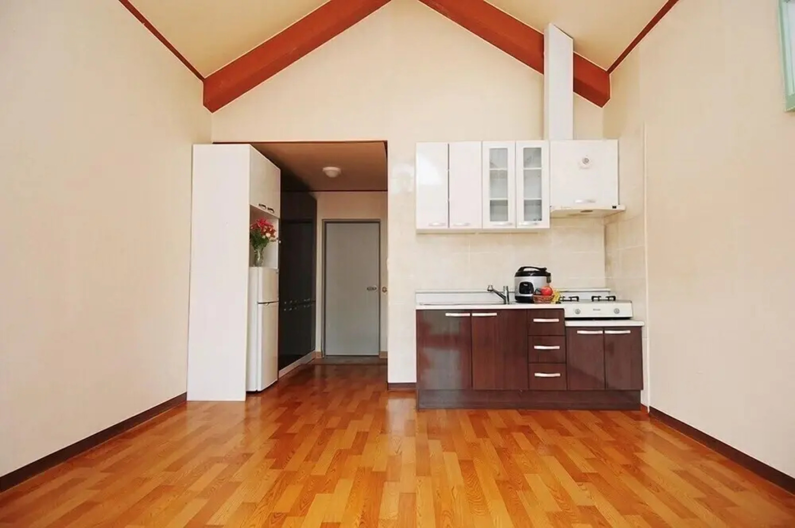 Songnisan Mountain White