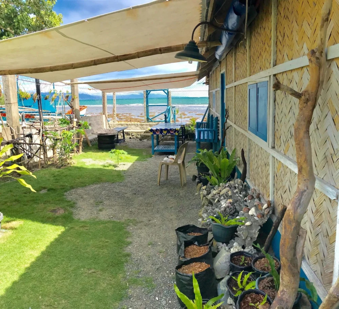 Dew Drop Inn Oceanside B&B