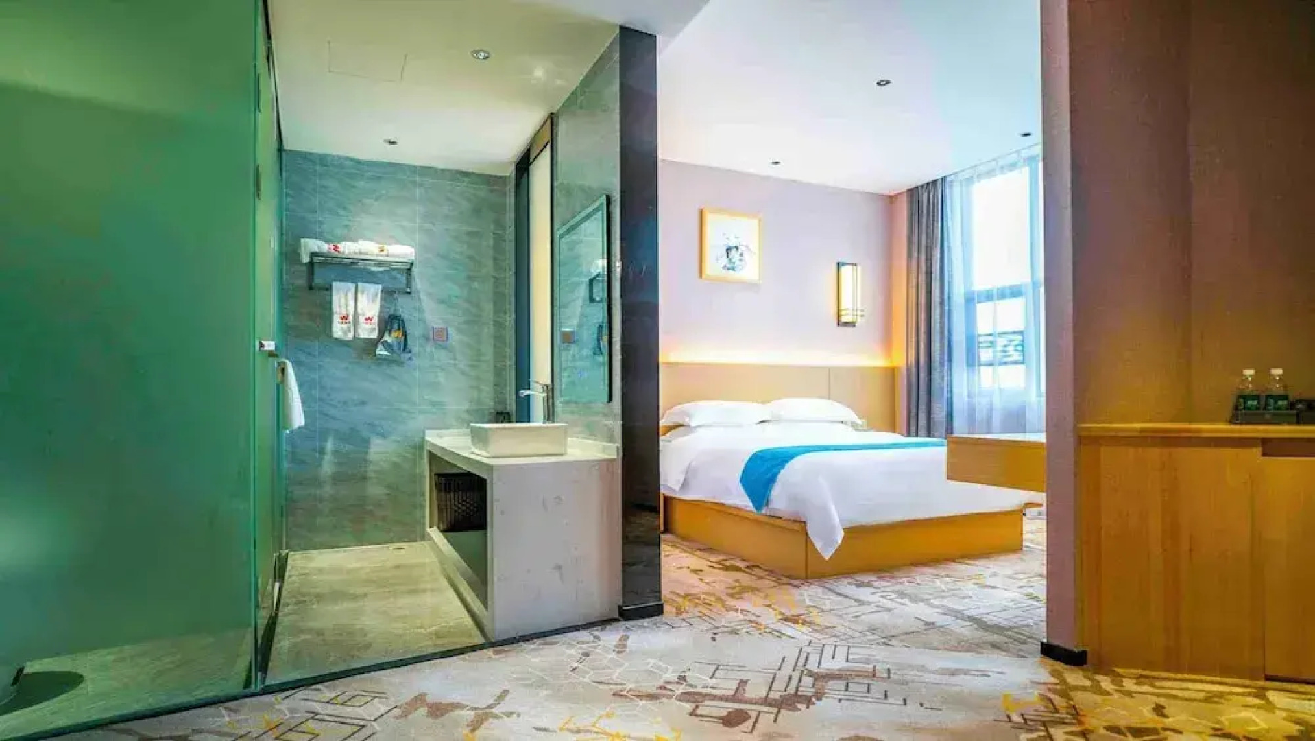 Yuntai Guanjing International Hotel