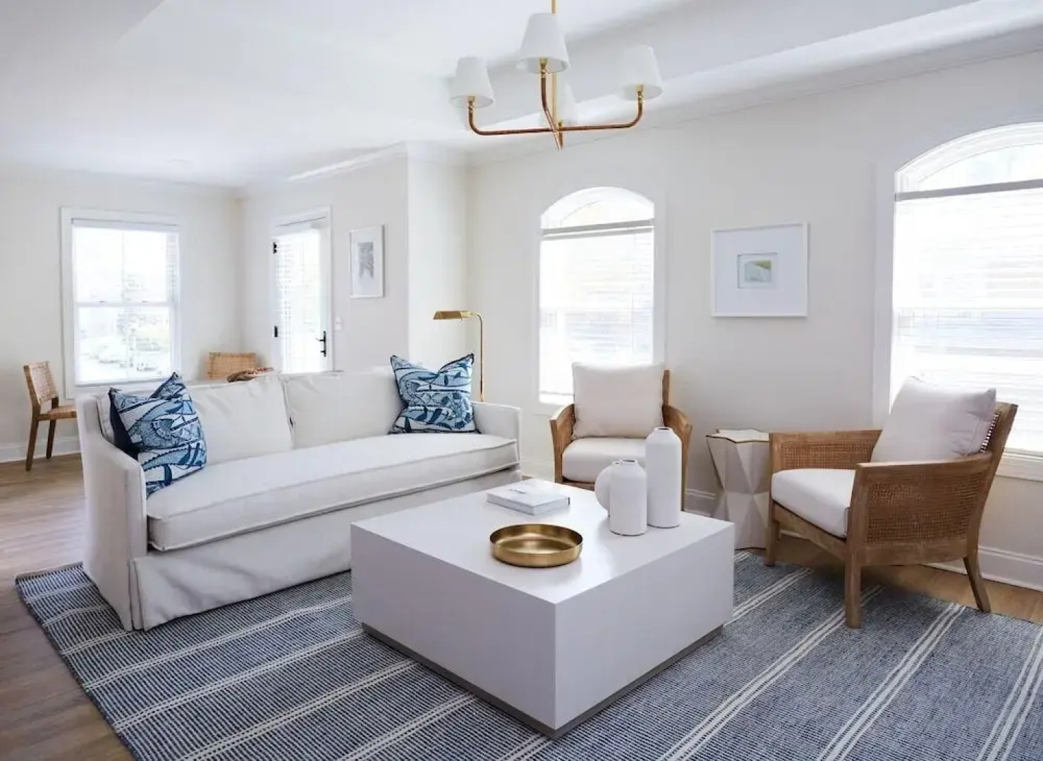 May River Breeze! 3-story Townhouse in Old Town's Promenade