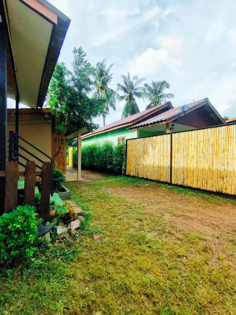 Bamboo Hut Bungalow - Adults Only