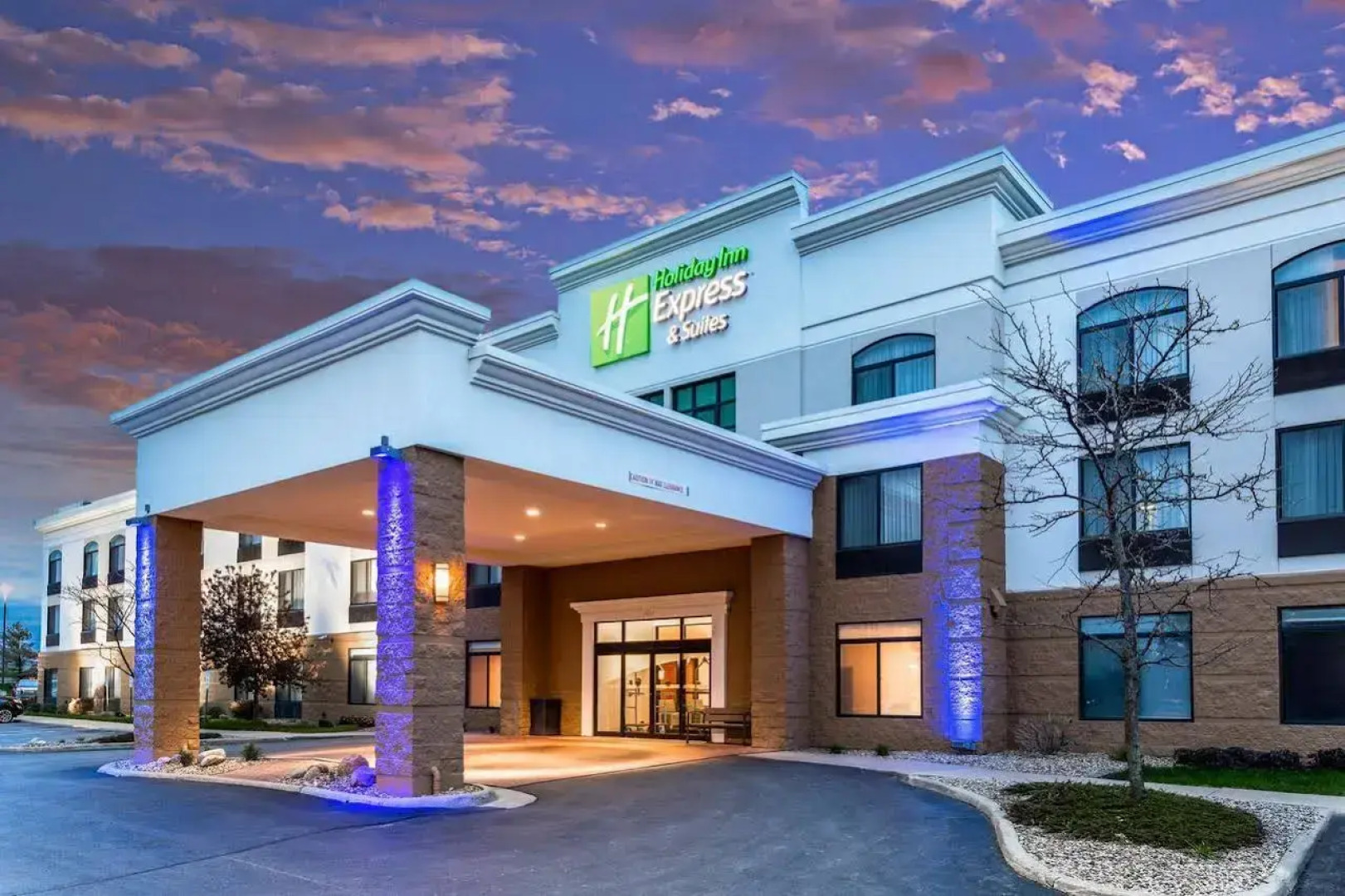 Holiday Inn Express & Suites Cedar Falls - Waterloo by IHG