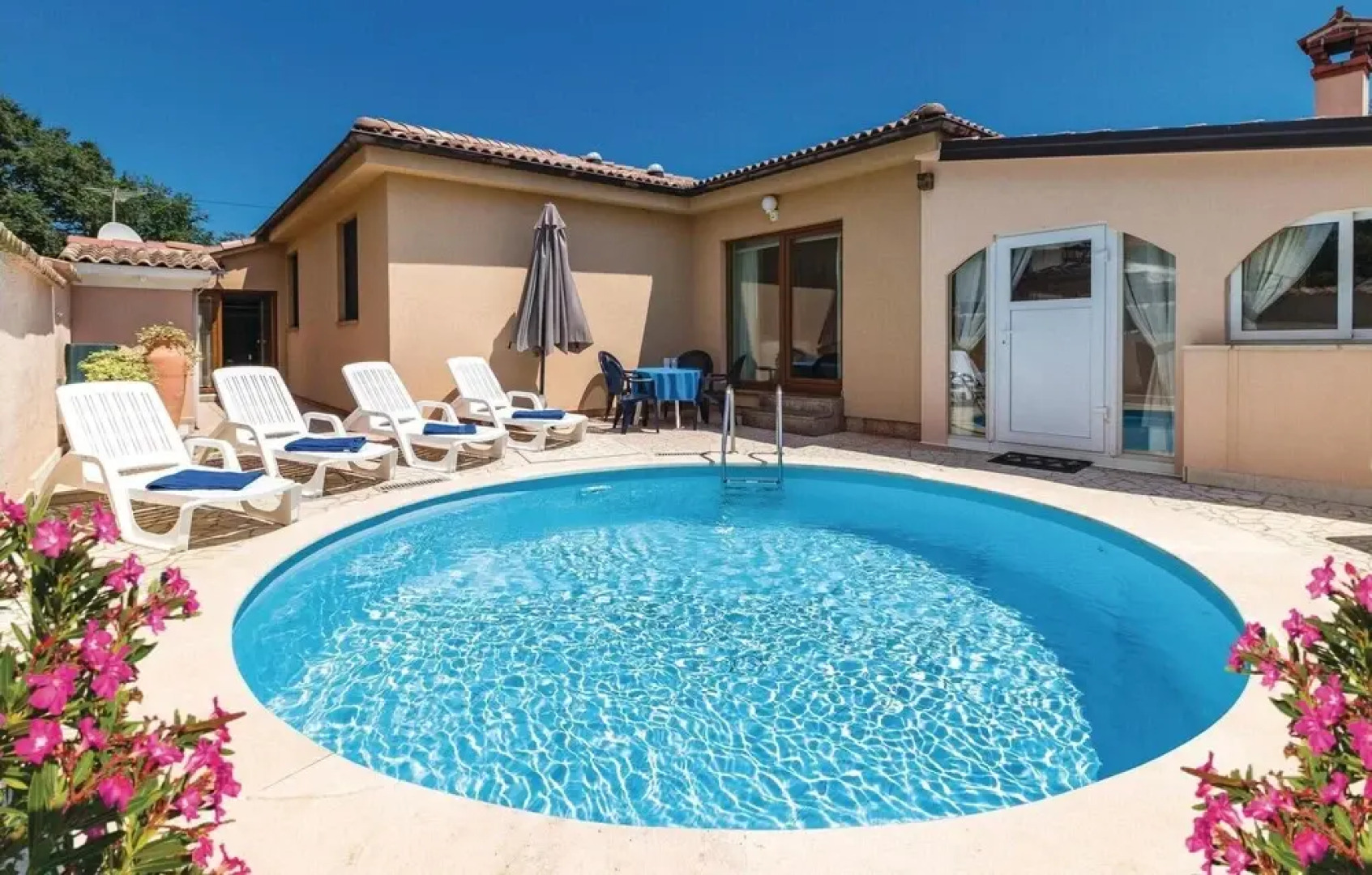 Awesome Home in Marcana With Wifi and 2 Bedrooms