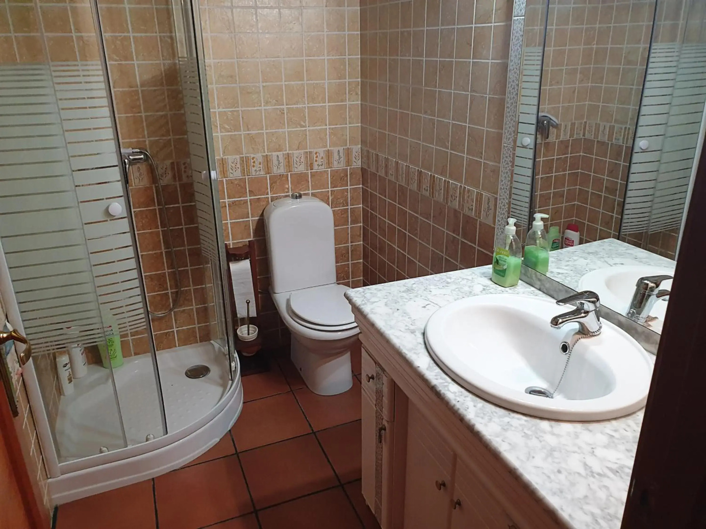 Amplia y luminosa buhardilla & total independencia