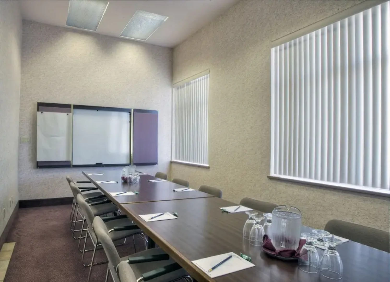 Powell River Town Centre Hotel