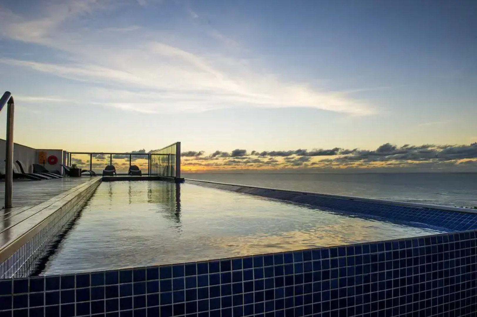 Bugan Paiva by Blue Tree