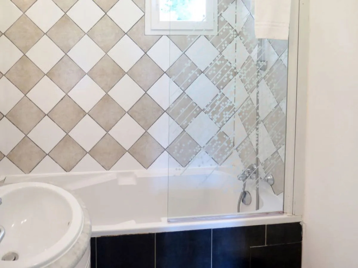 Collines Iduki (BCL 101)