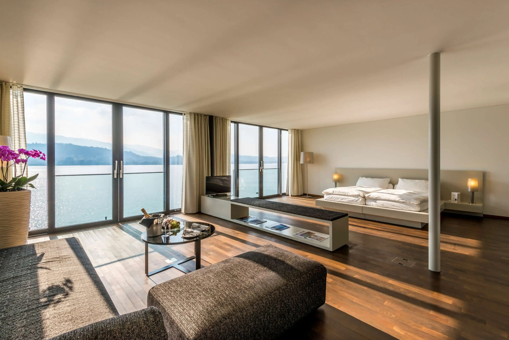 HERMITAGE Lake Lucerne - Beach Club & Lifestyle Hotel