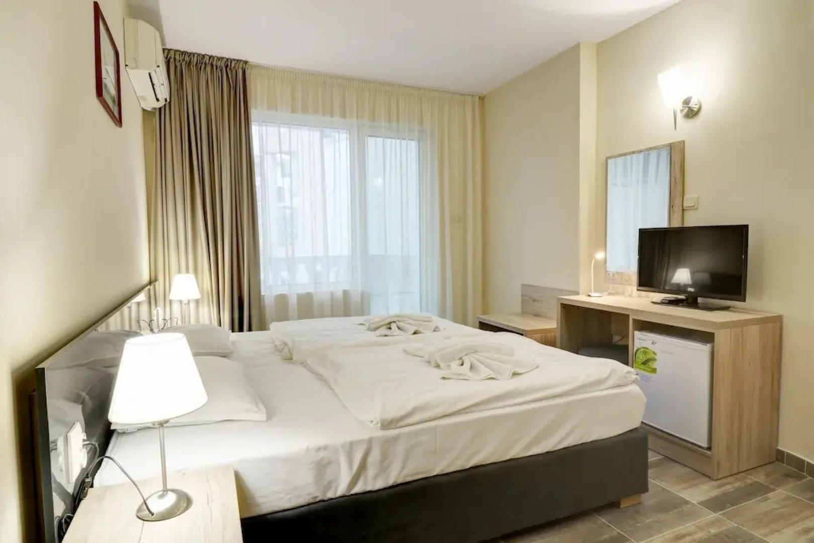 Jupiter Family hotel