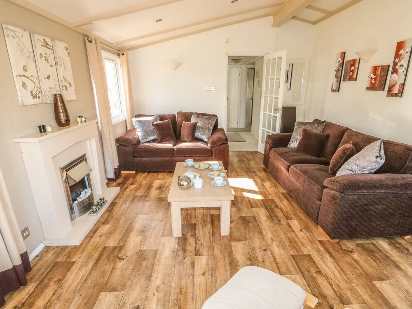 No 4 Elm Drive, Lincoln